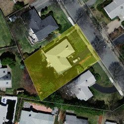 32 Mosman St, Newton MA  02465-1303 aerial view
