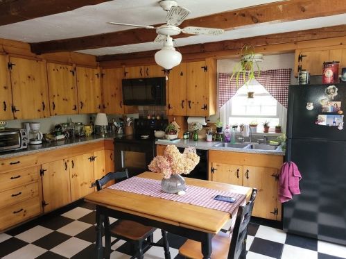 42 Washington St, East Bridgewater MA  02333-1219 exterior