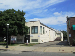 227 California St, Newton, MA 02458-1063