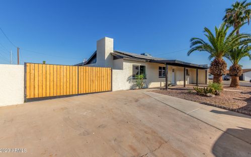 13641 32nd Dr, Phoenix, AZ 85029-1226