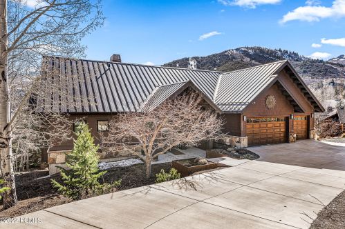 1995 Kidd Cir, Park City UT 84098-8512 exterior