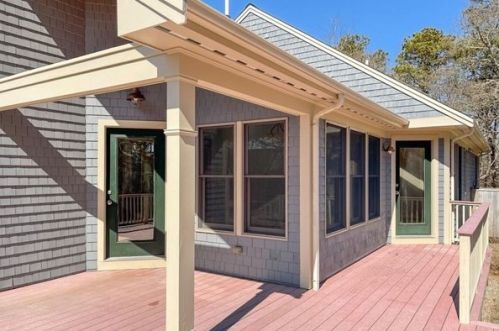 3 Bassett Wood Rd, Harwich MA 02645-2470 exterior