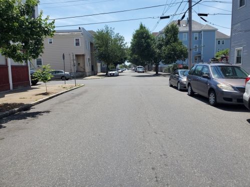 511 Front St, New Bedford MA 02744-2618 exterior