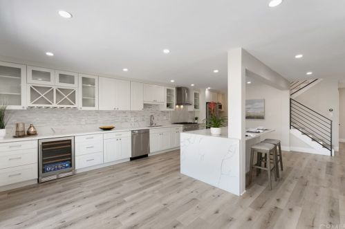 1 Satinwood Way, Irvine CA  92612-2111 exterior