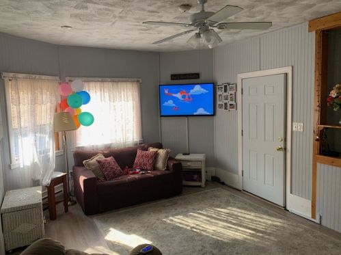 178 Mott St, Fall River MA 02721-2716 exterior