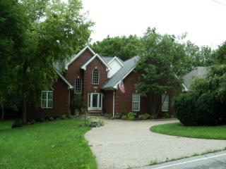 8323 Stillmeadow Dr, Louisville KY  40299-1142 exterior