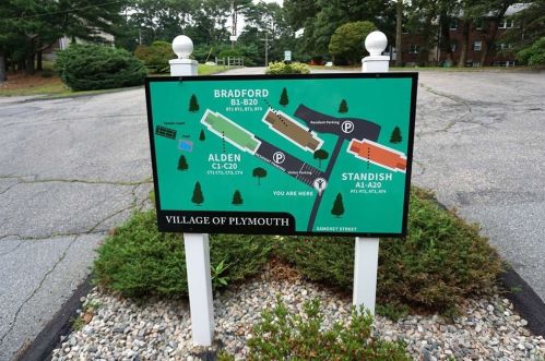 207 Samoset St, Plymouth MA 02360-4872 exterior