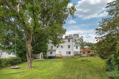 51 Rdg St, Arlington MA 02474-1706 exterior