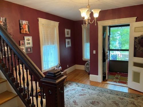 30 Berkmans St, Worcester, MA 01602-3320