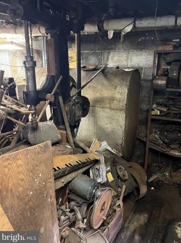 238 Hillcrest Dr, Milford NJ 08848-1001 exterior