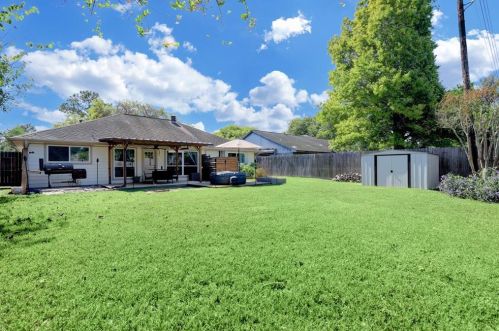 7027 Buchanan Dr, Richmond TX 77469-5968 exterior