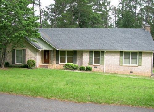 143 Lake Dr, Cuthbert, GA 39840-6024