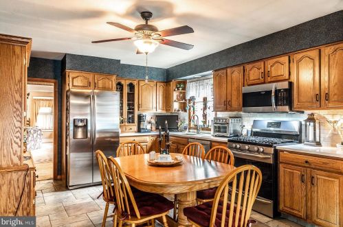 141 Progress Ave, West Deptford NJ 08096-1212 exterior