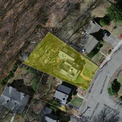 33 Manchester Rd, Newton MA  02461-1120 aerial view