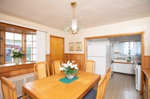 27 Prescott Ave, Chelsea MA 02150-2113 exterior