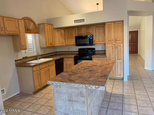 2434 Cathedral Rock Dr, Phoenix AZ  85048-9188 exterior