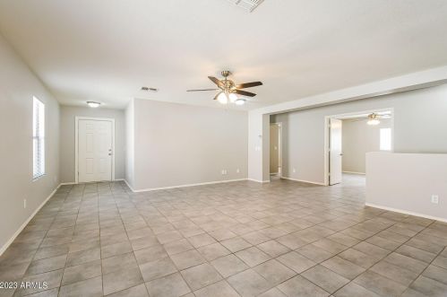 3008 Blue Sky Dr, Phoenix AZ  85083-5854 exterior