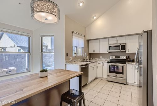 5820 42 Pl, Phoenix AZ 85050-3777 exterior