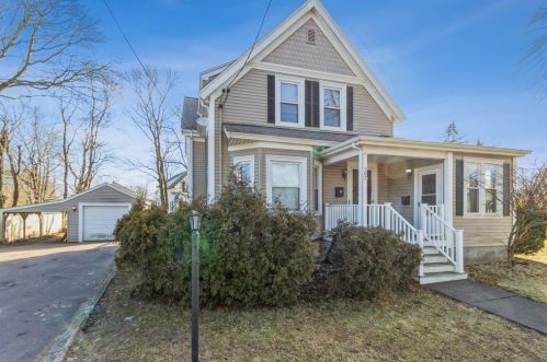 307 Pleasant St, Weymouth MA 02190-2621 exterior