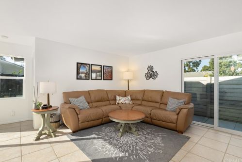 4042 Glenwood St, Irvine CA 92604-2223 exterior