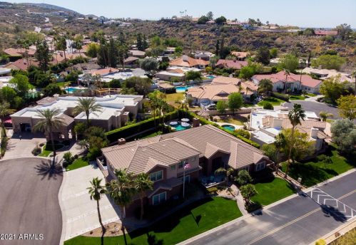 1465 Caribbean Ln, Phoenix AZ 85023-6792 exterior