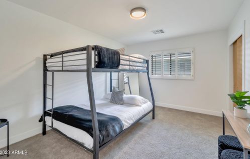 8001 11th Ave, Phoenix AZ  85021-5626 exterior