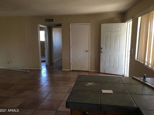 3701 Dunlap Ave, Phoenix AZ 85020-3024 exterior