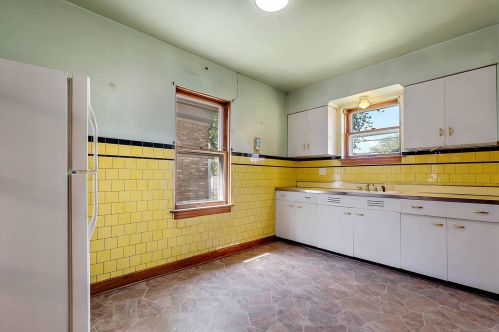 2922 Wisconsin Ave, Forest View IL 60402-3344 exterior