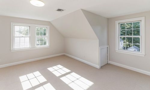 40 Howland St, Needham MA 02492-2901 exterior