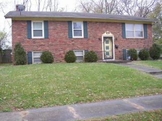 5508 Fruitwood Dr, Louisville KY  40272-4982 exterior