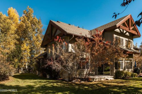 1390 Mdw Loop Rd, Park City UT 84098-5945 exterior
