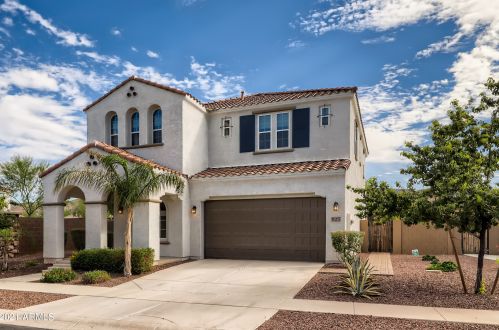 825 Constance Way, Phoenix, AZ 85042