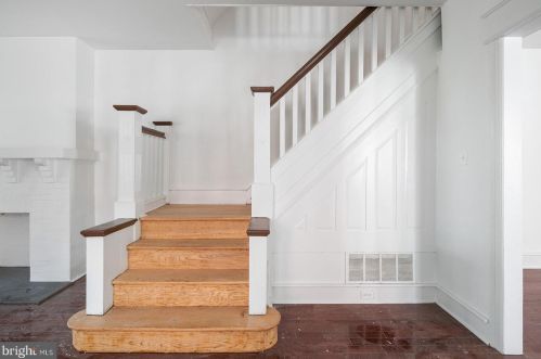 6328 Camac St, Philadelphia PA  19141-3312 exterior