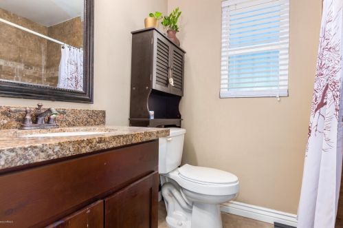 2345 Earll Dr, Phoenix AZ 85012-2632 exterior