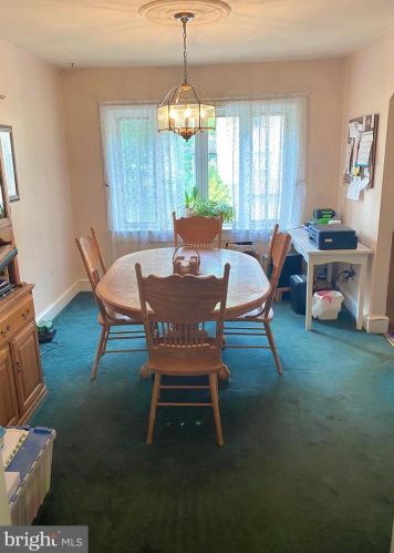 45 Elm Ave, West Deptford NJ 08051-1510 exterior