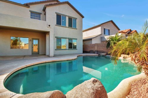 9118 Cypress St, Phoenix AZ 85003-1106 exterior