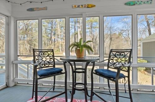 95 Whitcomb Ave, Hingham MA 02043-3348 exterior