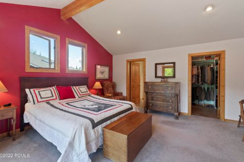 5063 Mdw Dr, Park City UT 84060-6813 exterior