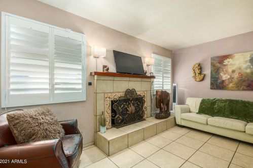 1036 Butler Dr, Phoenix AZ 85051-4742 exterior