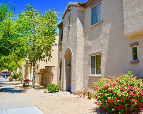 22027 30th Ln, Phoenix, AZ 85027-1748