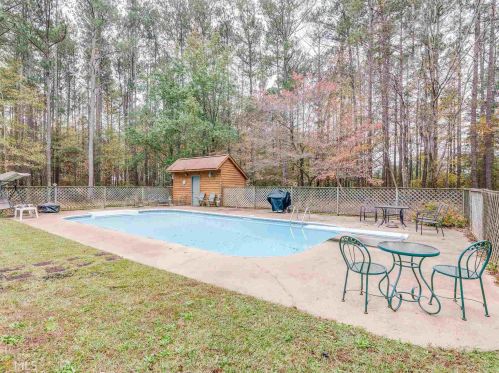 10 Kerrie Ct, Stockbridge GA 30281-5821 exterior