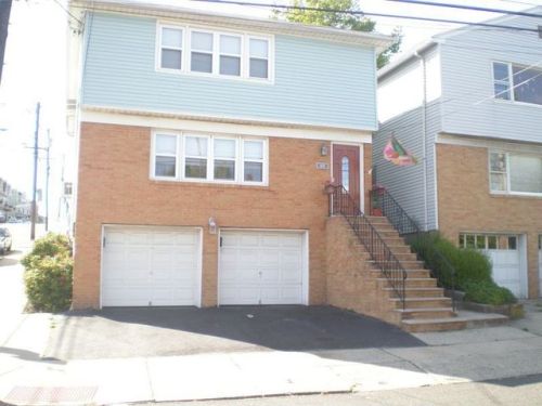 75 Davis Ave, Kearny, NJ 07032-3327