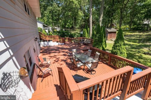 738 Chestnut Ave, West Deptford NJ 08097-1606 exterior