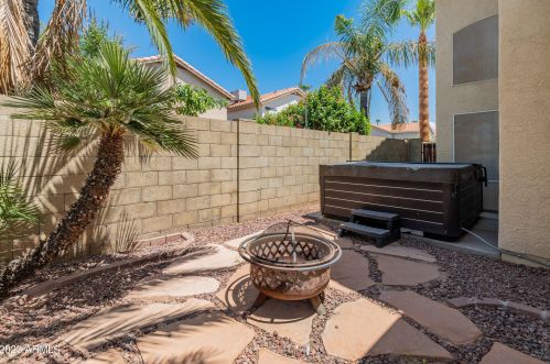 17416 13th St, Phoenix AZ  85022-2075 exterior