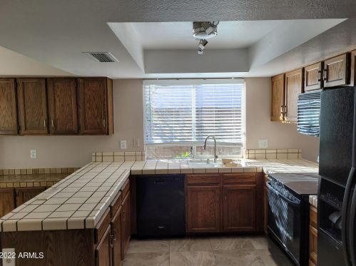 13809 22nd St, Phoenix AZ  85022-4650 exterior