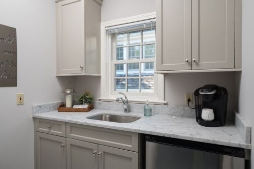 26 Talbot Rd, Hingham MA 02043-4524 exterior