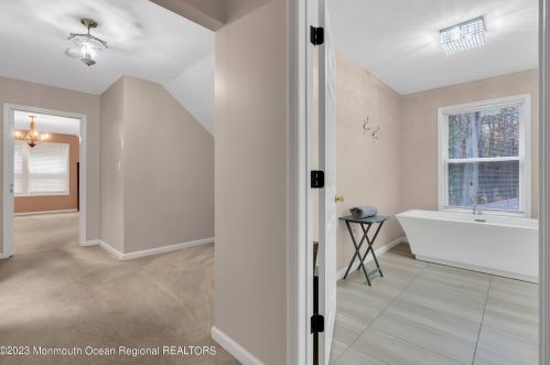 6 Pitney Ln, Jackson Twp NJ 08527-2933 exterior