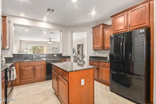 27018 52nd Gln, Phoenix AZ 85083-6308 exterior