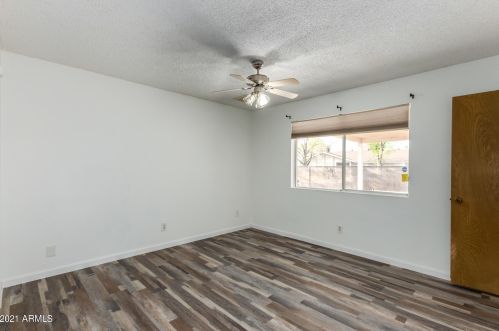 11022 35 Dr, Phoenix AZ 85053-7613 exterior