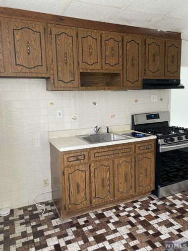 19 Liberty St, Kearny NJ  07032-2154 exterior